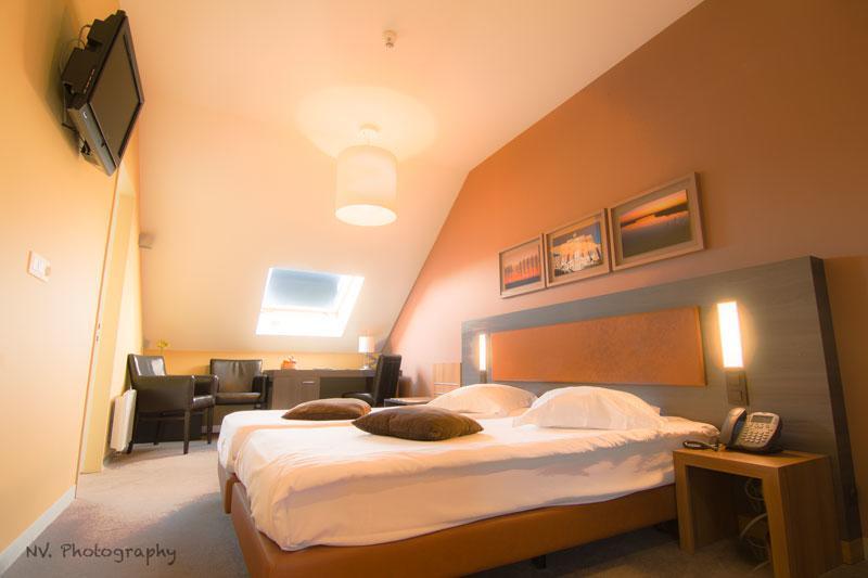 Het Godshuis Hotel Sint-Laureins Esterno foto