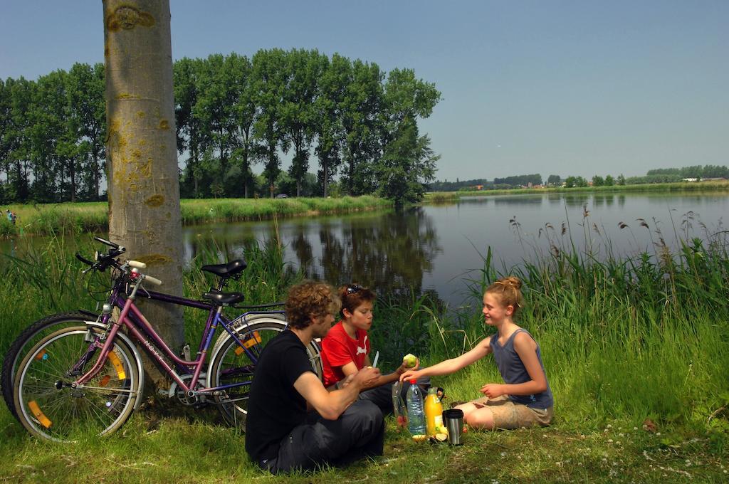 Het Godshuis Hotel Sint-Laureins Esterno foto