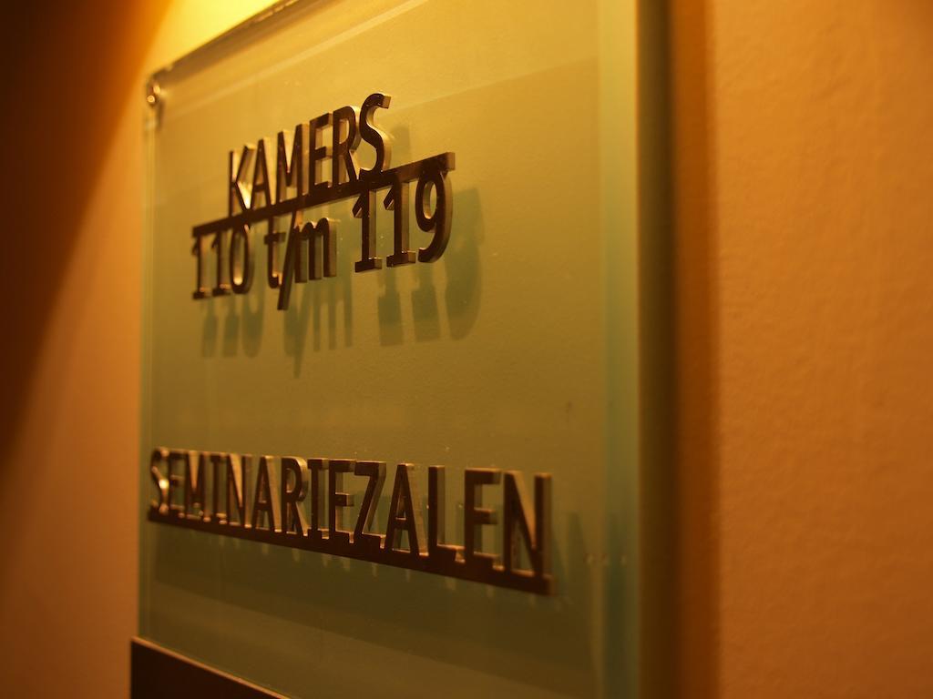 Het Godshuis Hotel Sint-Laureins Esterno foto