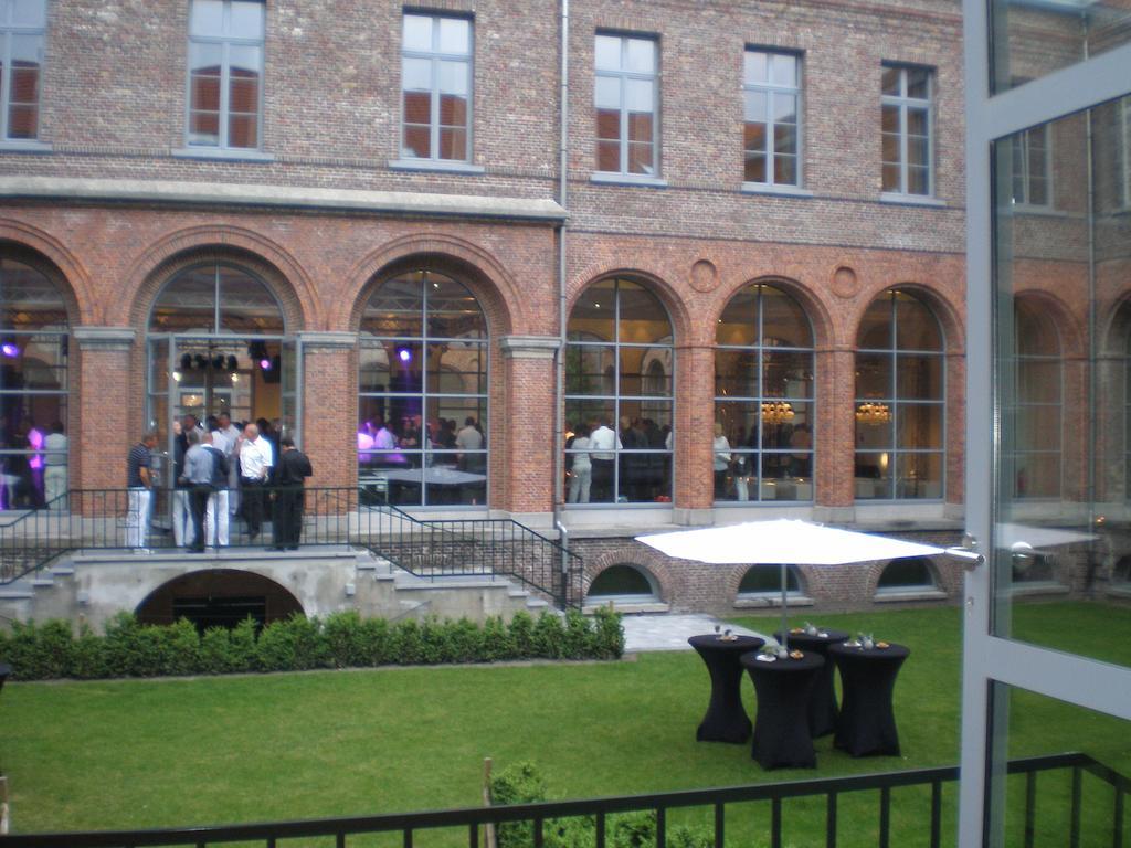 Het Godshuis Hotel Sint-Laureins Esterno foto