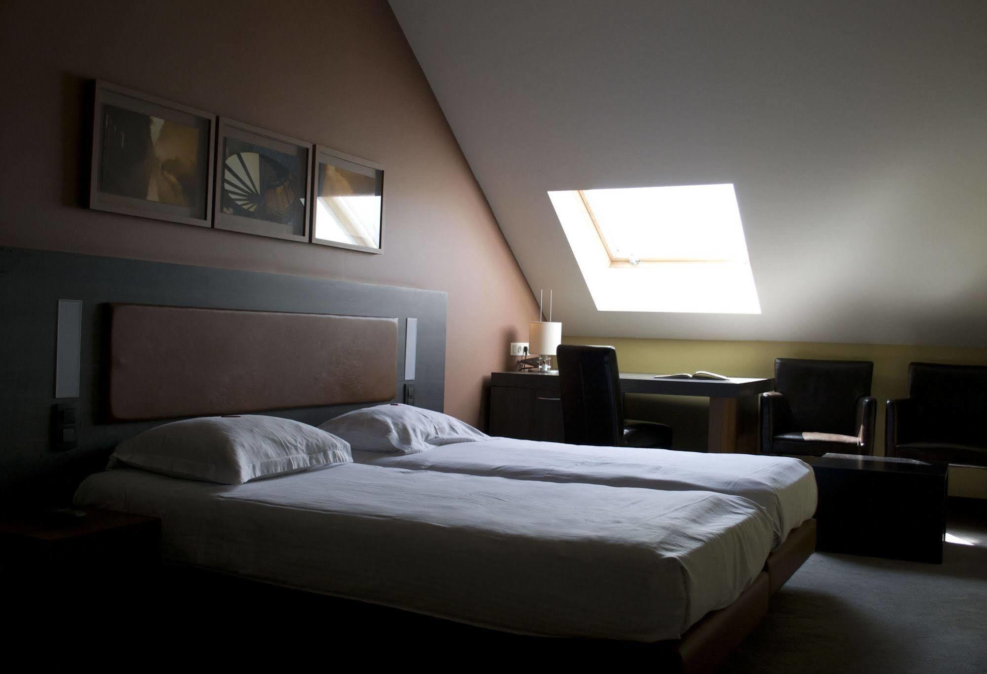 Het Godshuis Hotel Sint-Laureins Esterno foto